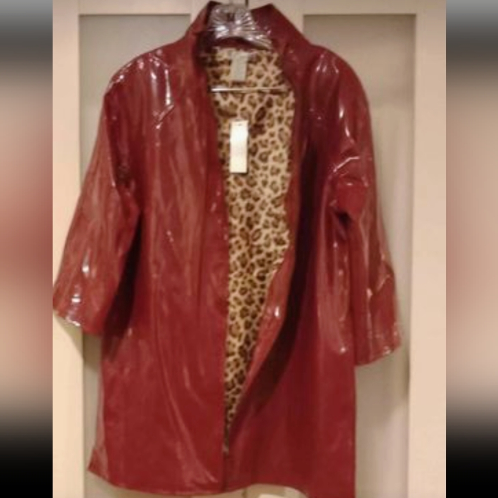 NWT- WD-NY stylish red patent leather raincoat with animal print lining, Sz 8